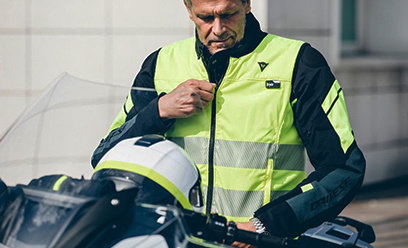 HIGH VISIBILITY VEST